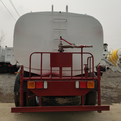 Sino Sinotruck HOWO 6X4 camion-citerne à eau pour le carburant diesel et une capacité de 20000/30000L