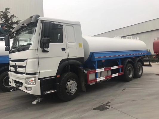 Sinotruck HOWO 6X4 371HP 380HP 20000L camion-citerne à carburant avec certification GCC et pneus
