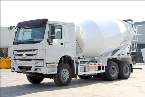 5600X2300X1500 Camion de mélangeur de béton à dimension de seau avec système de direction Zf8118