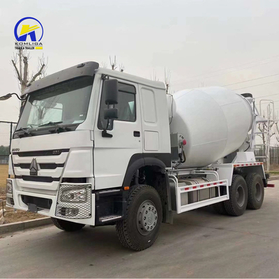 Sinotruk HOWO 8 Cbm 9cbm 10cbm Ciment mélangeur avec une puissance maximale de 300-400 chevaux