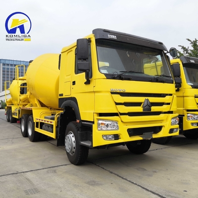 Demande personnalisée Sinotruck HOWO 6X4 Ciment de béton mélangeur camion avec HC16 axe motopropulseur