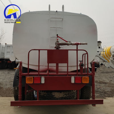 20 mètres cubes Sinotruck HOWO 6X4 Camion réservoir d'eau à aspersion avec moteur Wd615.47