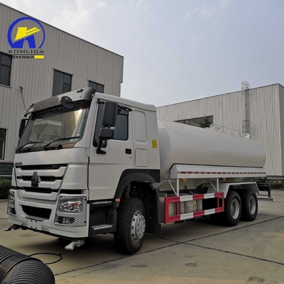 Camion-citerne à eau Sinotruk HOWO avec un volume de 15001 30000L et une certification ISO9000