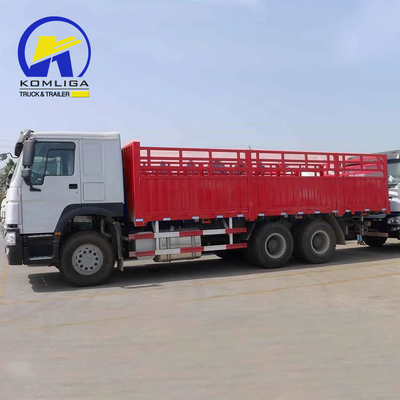 Sinotruck HOWO Camion à rames à clôture à 10 roues 6X4 Dolly Full Side Wall Board Camion à conteneurs
