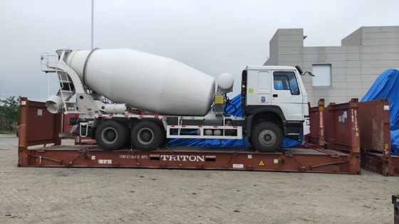 8 à 10 cbm HOWO Shacman Cement Mixer Truck Transmission manuelle pour l'Afrique