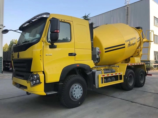 8 à 10 cbm HOWO Shacman Cement Mixer Truck Transmission manuelle pour l'Afrique