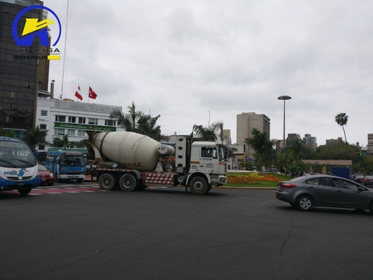 Conception de pneus radiaux Shacman F3000 camion mélangeur de béton pour les grands projets de construction