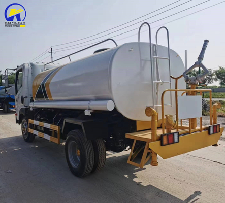 25cbm Sinotruk HOWO Camion de pulvérisation d'eau avec moteur D12.42 et boîte de vitesses Pto