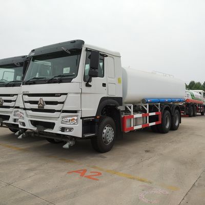 Sinotruk HOWO 6X4 Truck à eau à pulvérisateur Truck à réservoir d'eau d'occasion à l'intérieur de la roue motrice