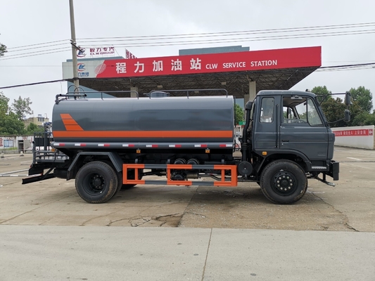 Sinotruk HOWO 4X2/6X4/8X4 Camion à eau d'occasion de 371 chevaux et d'une capacité de moteur &gt; 8 litres