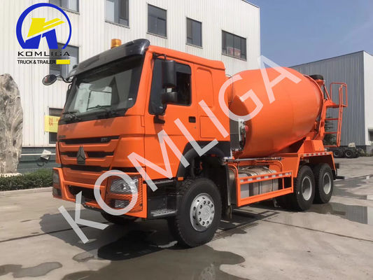 Camion à essence de 300L Sinotruk Construction mobile lourd usé 6X4 Ciment Mixer