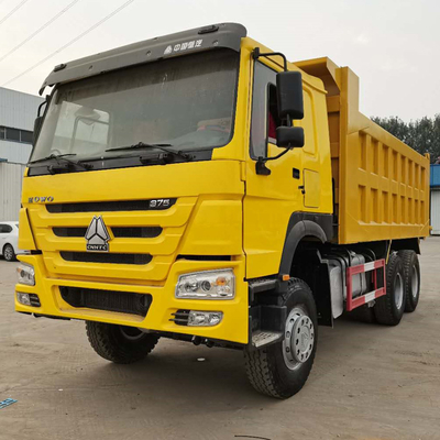 375 chevaux Usé HOWO Sinotruk Camion à ordures en bon état 6X4 sièges ≤5 Euro 2