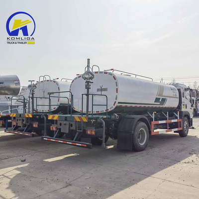 16 tonnes Capacité de chargement Arbre arrière Sinotruk HOWO 6X4 Camion réservoir d'eau Camion d'eau potable