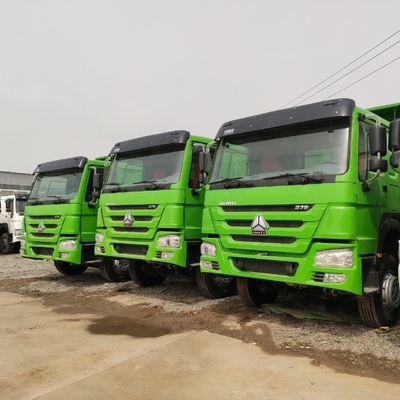 Le WD615.47.D12.42 Moteur Sinotruk HOWO 6X4 Couleur verte camion de décharge à bascule d'occasion