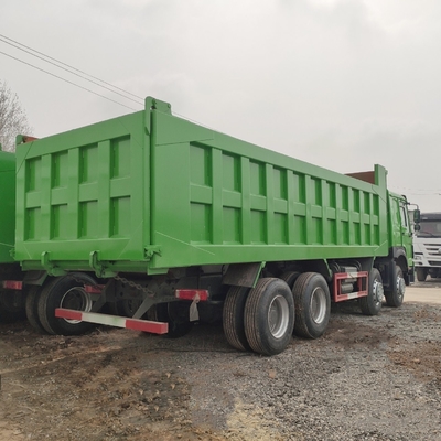 Le WD615.47.D12.42 Moteur Sinotruk HOWO 6X4 Couleur verte camion de décharge à bascule d'occasion