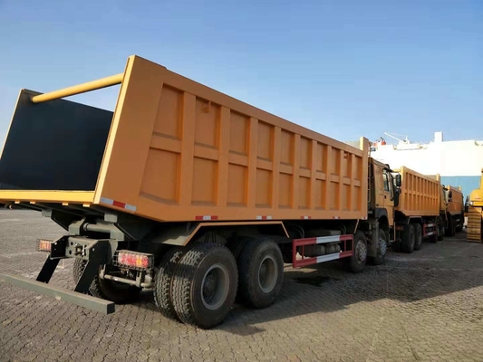 351-450 chevaux HOWO 8X4 Amortisseur lourd avec 12 roues et réservoir de carburant de 300L
