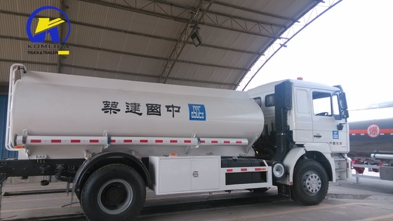 Shacman F2000 4X2 270HP 10cbm Camion-citerne à carburant avec élévation hydraulique à bascule ventrale