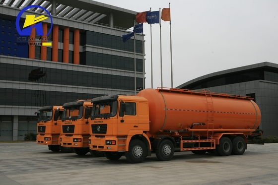 5600X2300X1500 20cbm Un couchage avec A / C Shacman 8X4 12 roues pétrolier camion-citerne