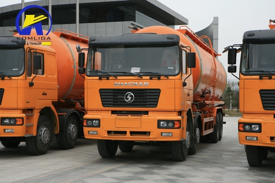 5600X2300X1500 20cbm Un couchage avec A / C Shacman 8X4 12 roues pétrolier camion-citerne