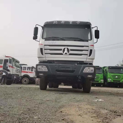 Camion lourd Beiben 6X4 Camion cargo châssis Moteur de capacité&gt; 8L et puissance 351-450 chevaux