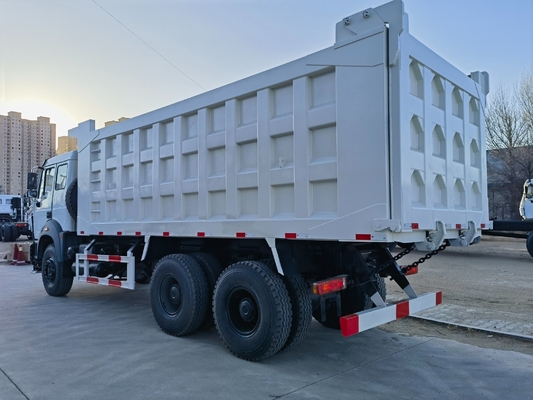 Beiben 6X4 10 roues camion de décharge camion de décharge pour les industries de la construction et de l'exploitation minière