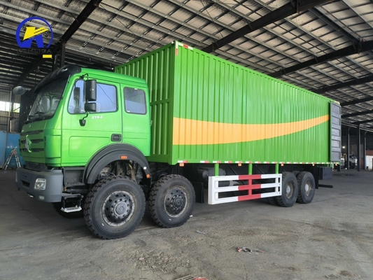 Beiben Benz 8X8 Diesel Poids lourd camion de fret avec cabine étendue 300L réservoir de carburant