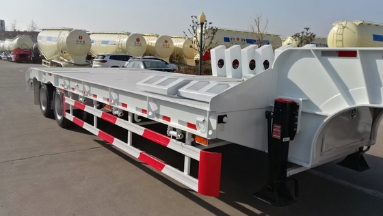 2 à 5 essieux Sinotruk Semi-remorque à basse altitude avec train d'atterrissage de 30 à 100 t Capacité 12 pneus