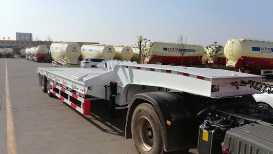2 à 5 essieux Sinotruk Semi-remorque à basse altitude avec train d'atterrissage de 30 à 100 t Capacité 12 pneus