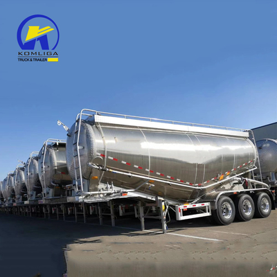 Transporter la poudre en vrac efficacement avec un réservoir de poudre de 60 cbm et une vanne relais Wabco Re6