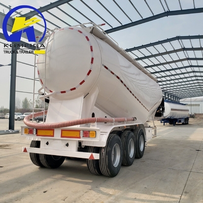 Semi-remorque de tracteur à boîte avec support de pièces détachées techniques et protection de sécurité standard