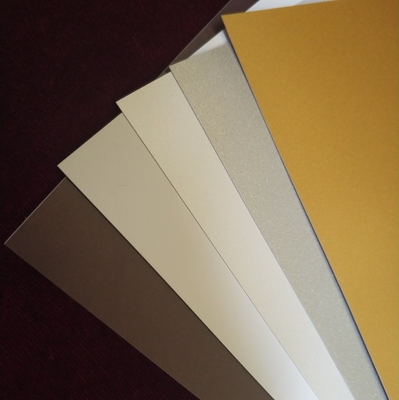 Feuille de plastique PVC pour animaux de compagnie pour les matériaux de fabrication de cartes intelligentes imprimables au laser