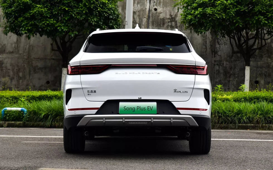 2022 Byd Song Plus EV Adults électrique voiture électrique chinoise de 800W de puissance et 5 sièges