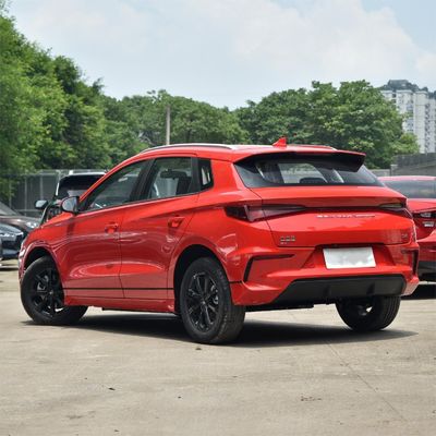 SUV énergétique Auto Byd Song Plus SUV avec 165/65 R14 Taille du pneu et puissance totale du moteur de 30 kW